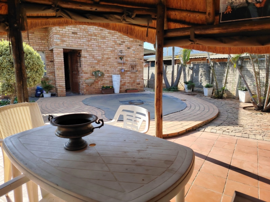 3 Bedroom Property for Sale in Bodorp North West